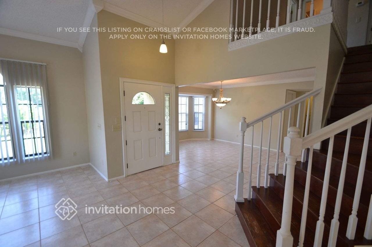 2373 Oxer Ct - Photo 2 of 19