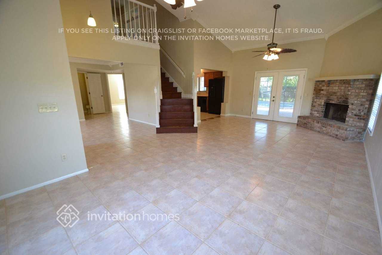 2373 Oxer Ct - Photo 5 of 19