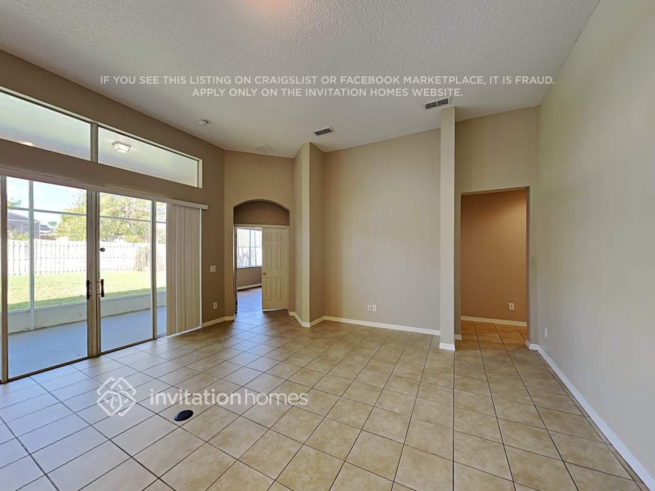 6510 Lake Pembroke Pl - Photo 3 of 20