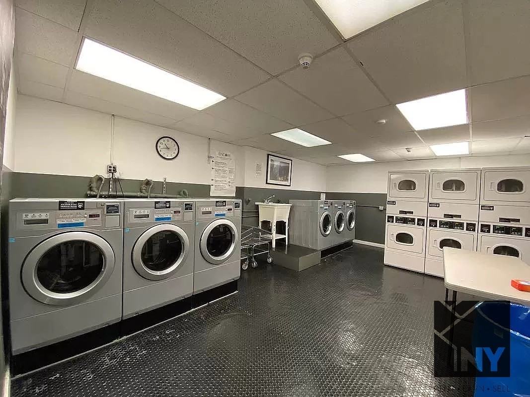 Ann St & Gold St #4E - Photo 4 of 6