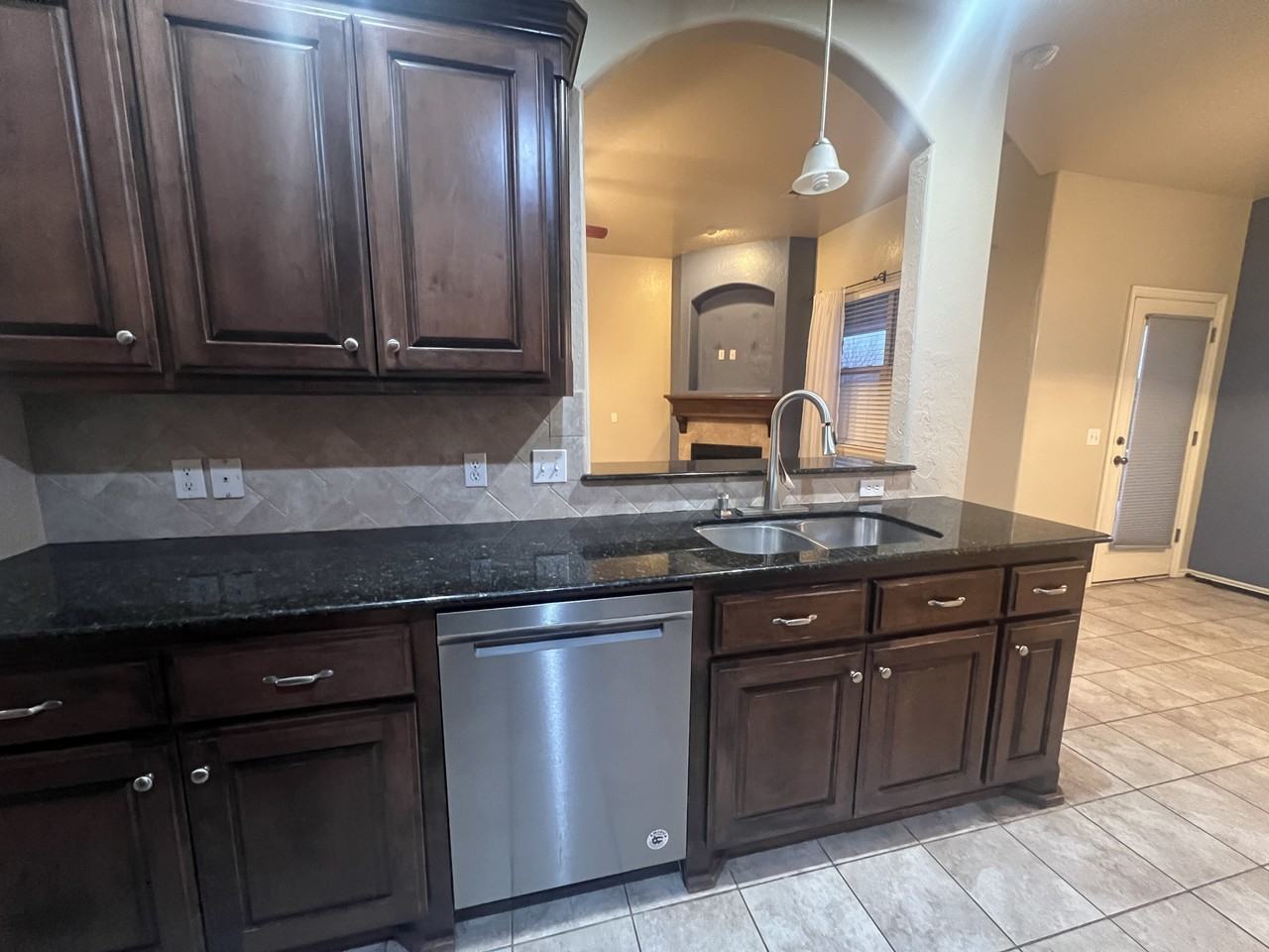 832 Carol Ann Pl #1 - Photo 4 of 10