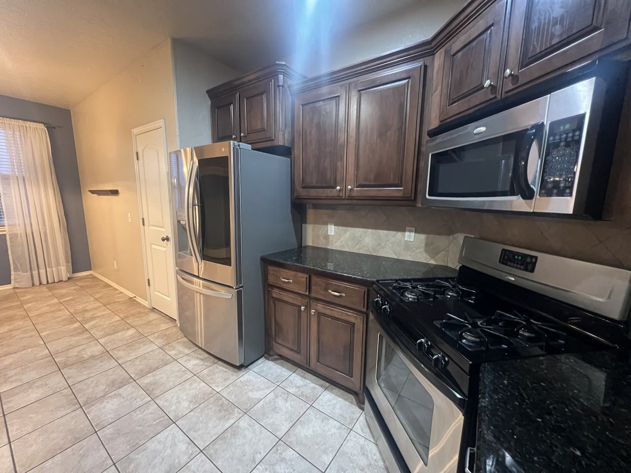 832 Carol Ann Pl #1 - Photo 5 of 10