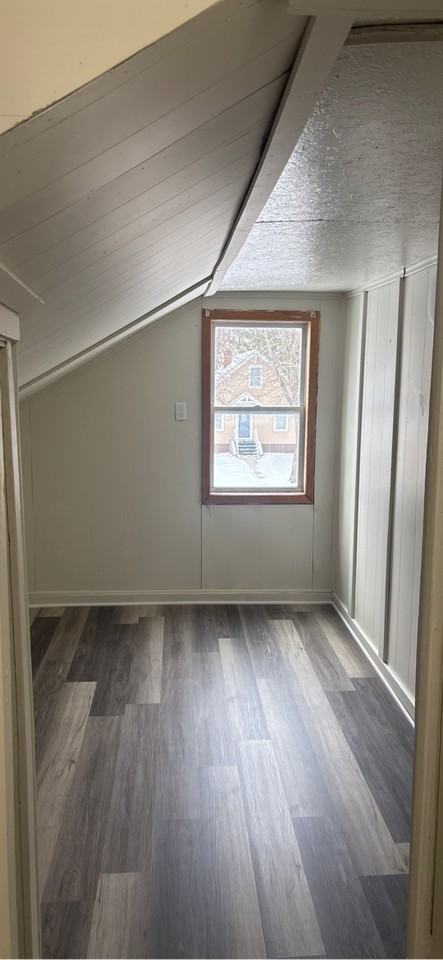 415 8th Ave E #3 - Photo 5 of 12