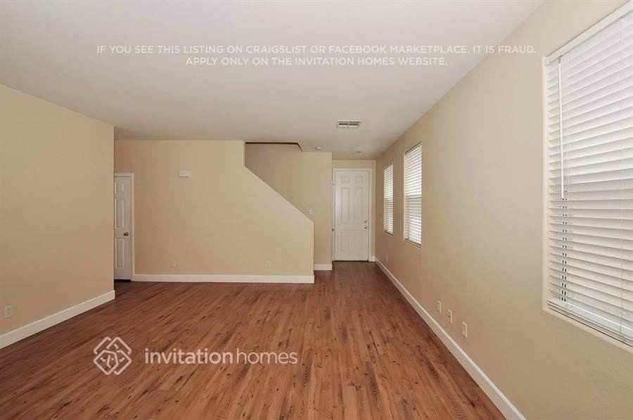 3963 Indian Gold St - Photo 3 of 20