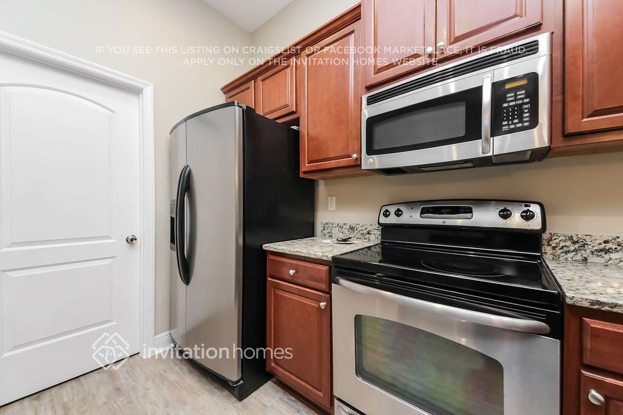 1297 Alaqua Way - Photo 6 of 21