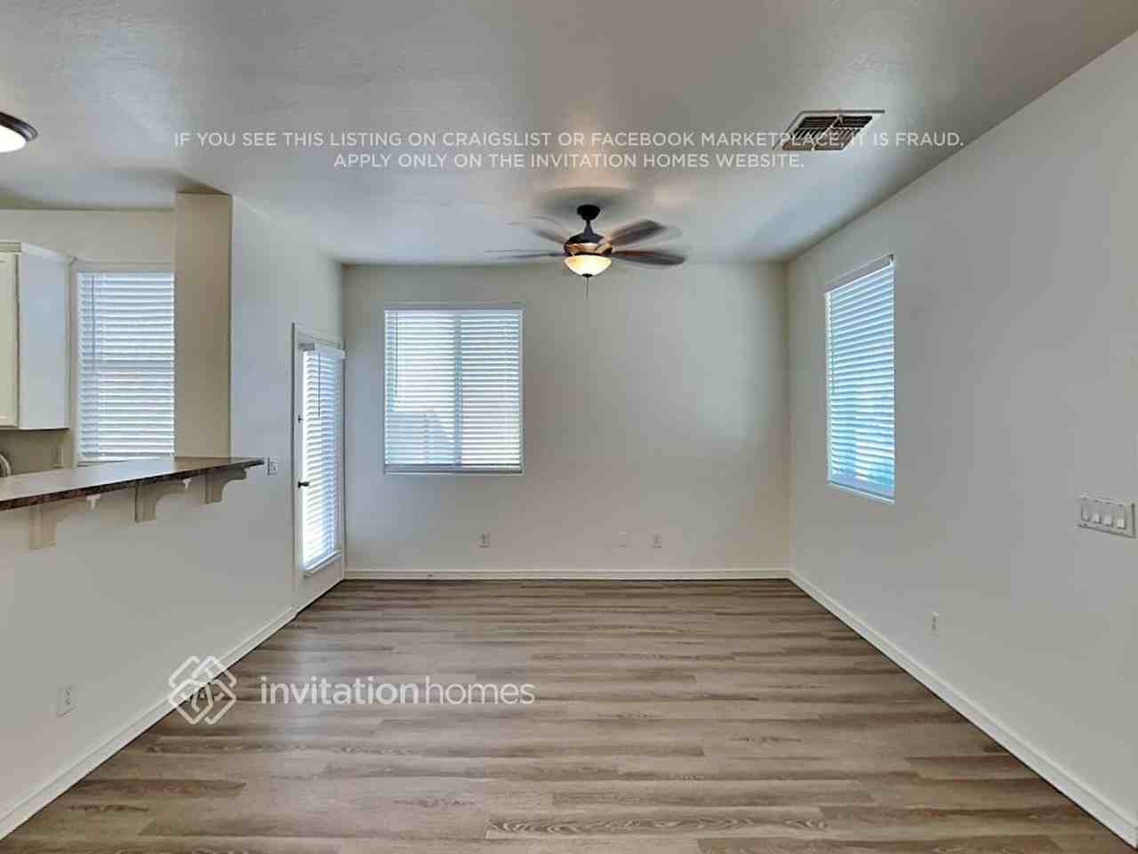 10049 E Impala Ave - Photo 4 of 23