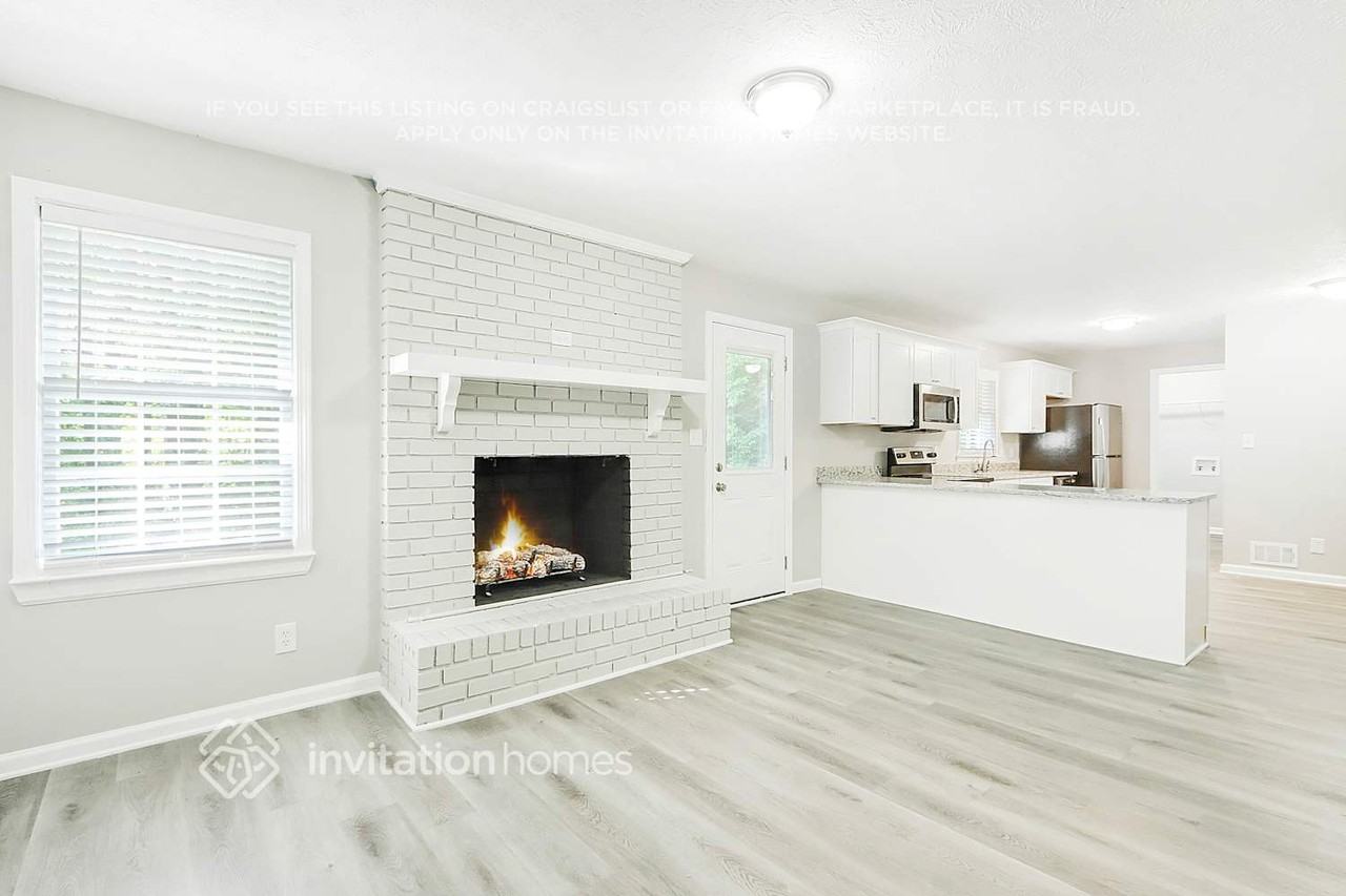 251 Mediterranean Ln - Photo 5 of 25