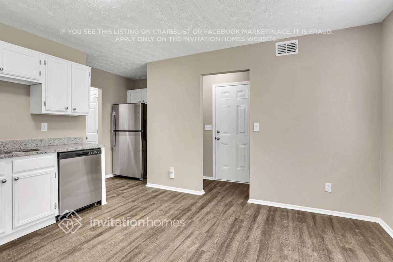 4927 Windsor Downs Ln - Photo 7 of 22