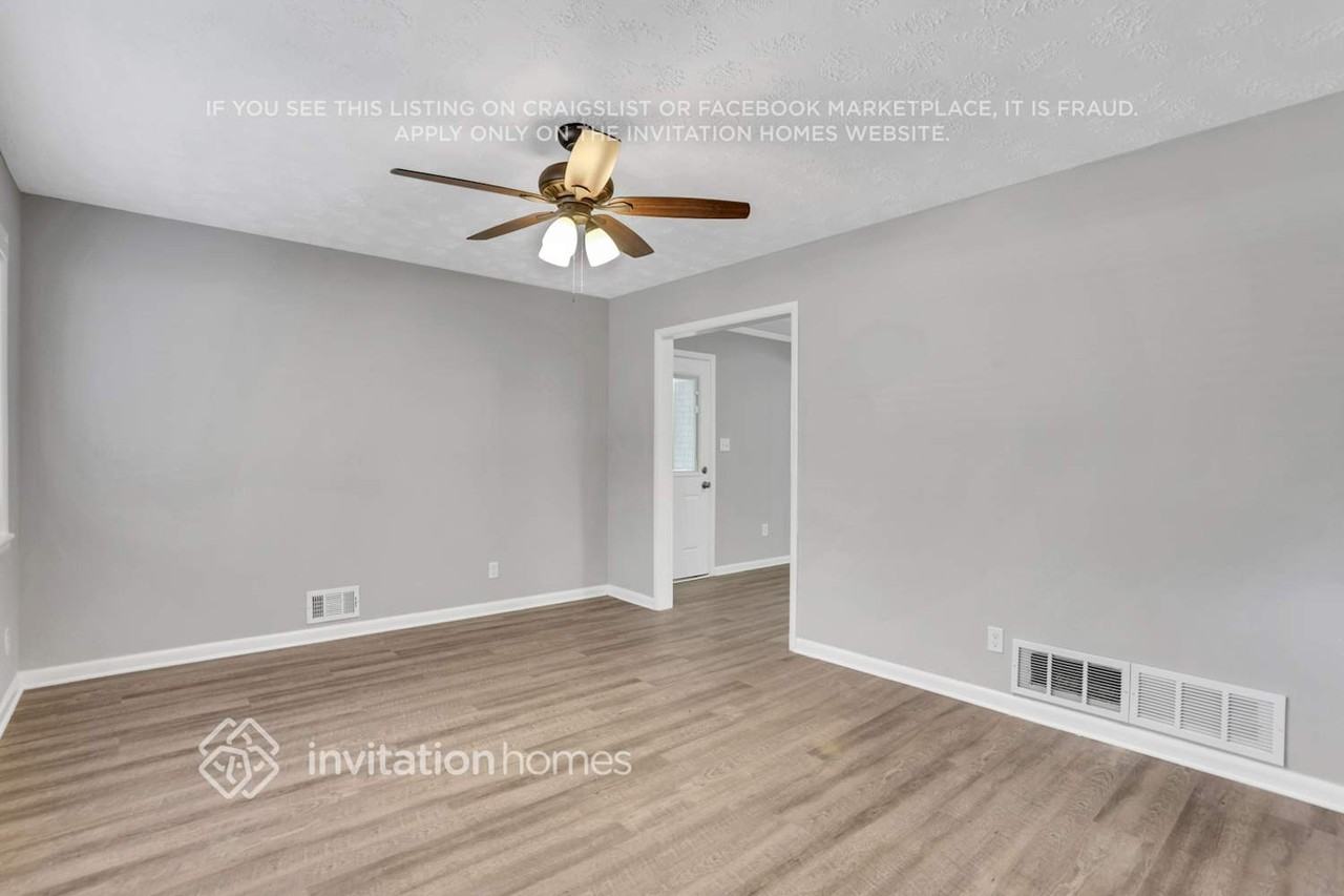 3771 Brookcrest Cir - Photo 4 of 26