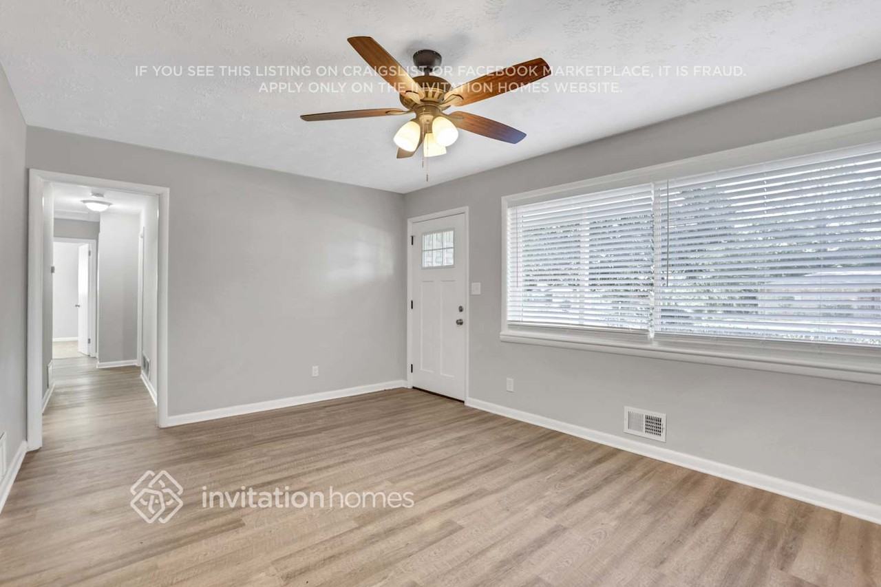 3771 Brookcrest Cir - Photo 5 of 26