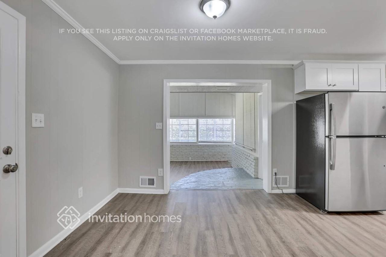 3771 Brookcrest Cir - Photo 6 of 26