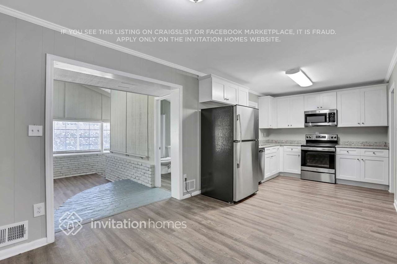 3771 Brookcrest Cir - Photo 7 of 26