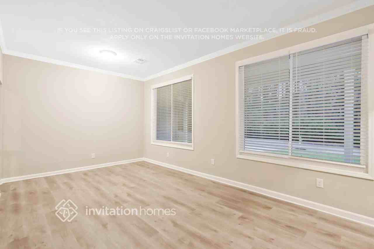 3382 Saxony Way - Photo 5 of 24