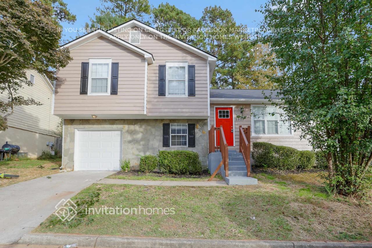 1350 Stoneleigh Way - Photo 2 of 28