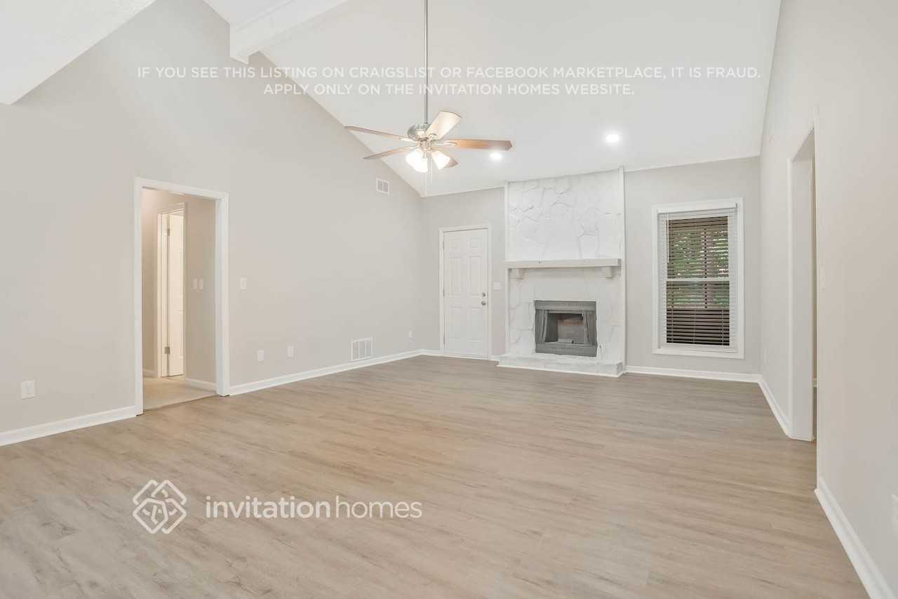 4777 Mckee Ct Sw - Photo 5 of 23