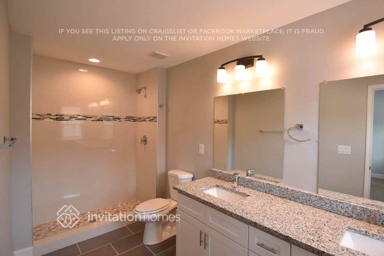 442 Best Friends Turn Aly - Photo 6 of 7