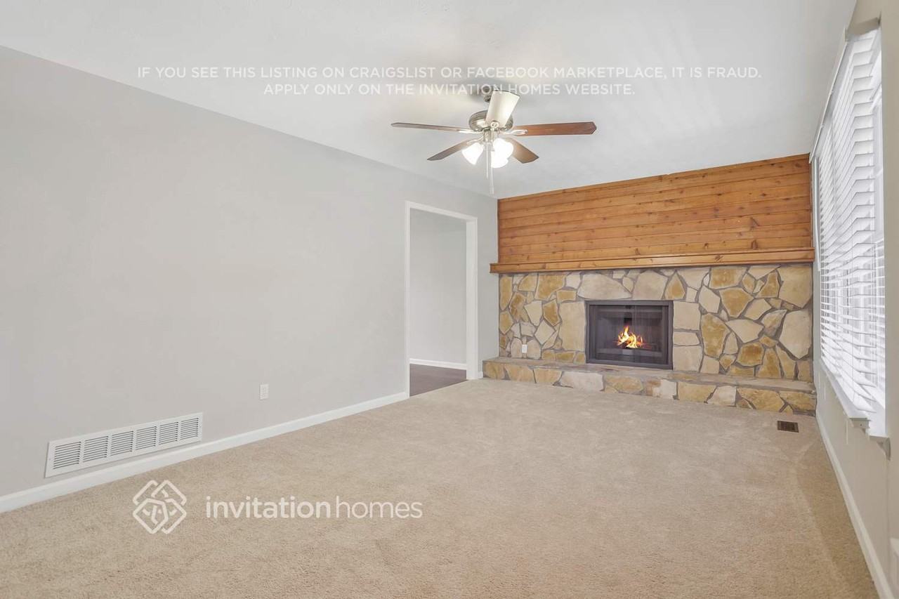 2642 Mountain Brook Ct - Photo 4 of 27