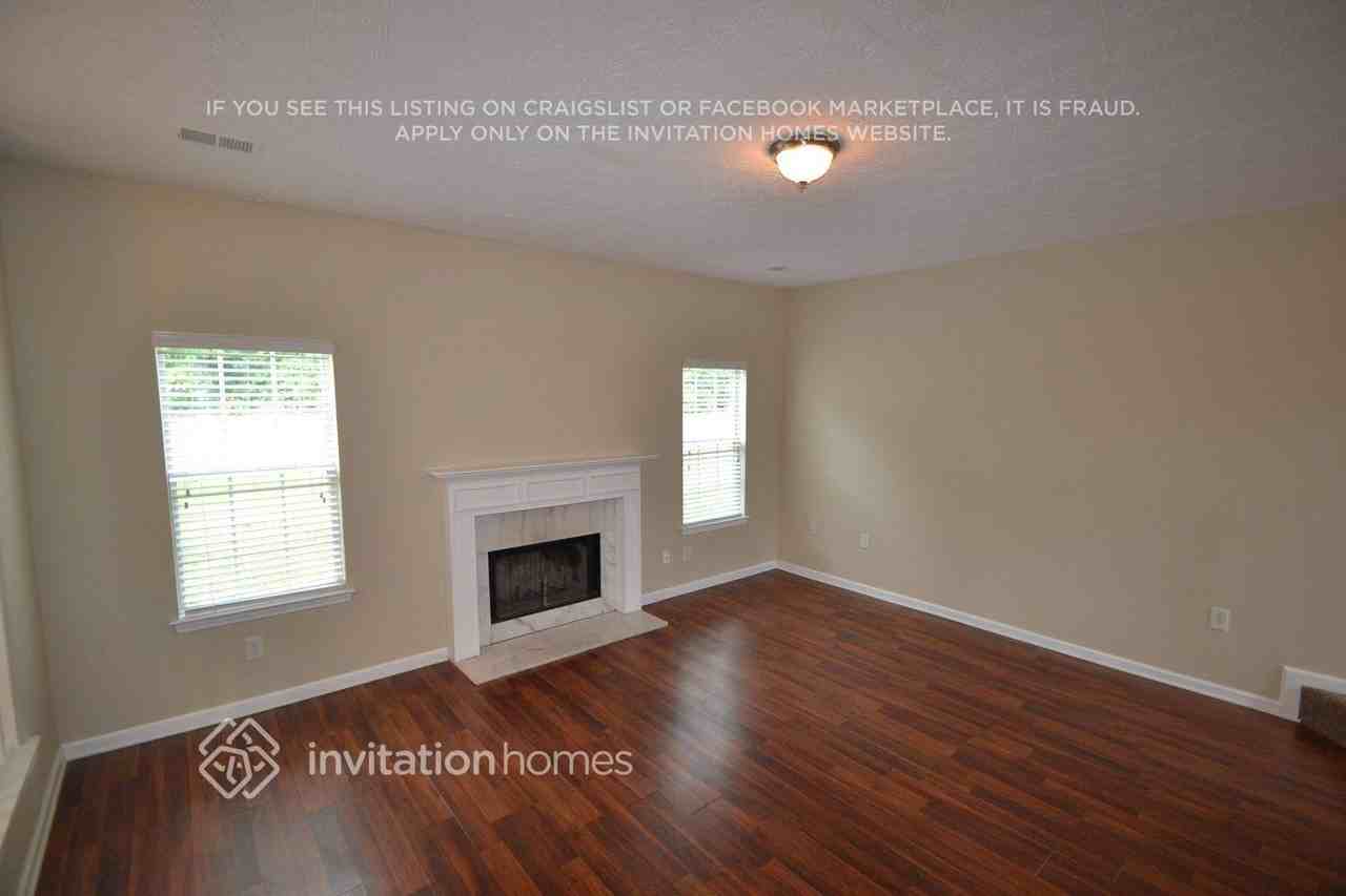 4804 Spinepoint Way - Photo 2 of 12