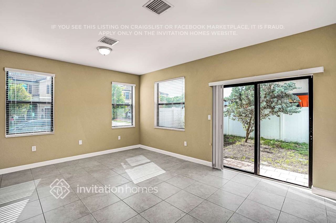 10466 Wway - Photo 4 of 20