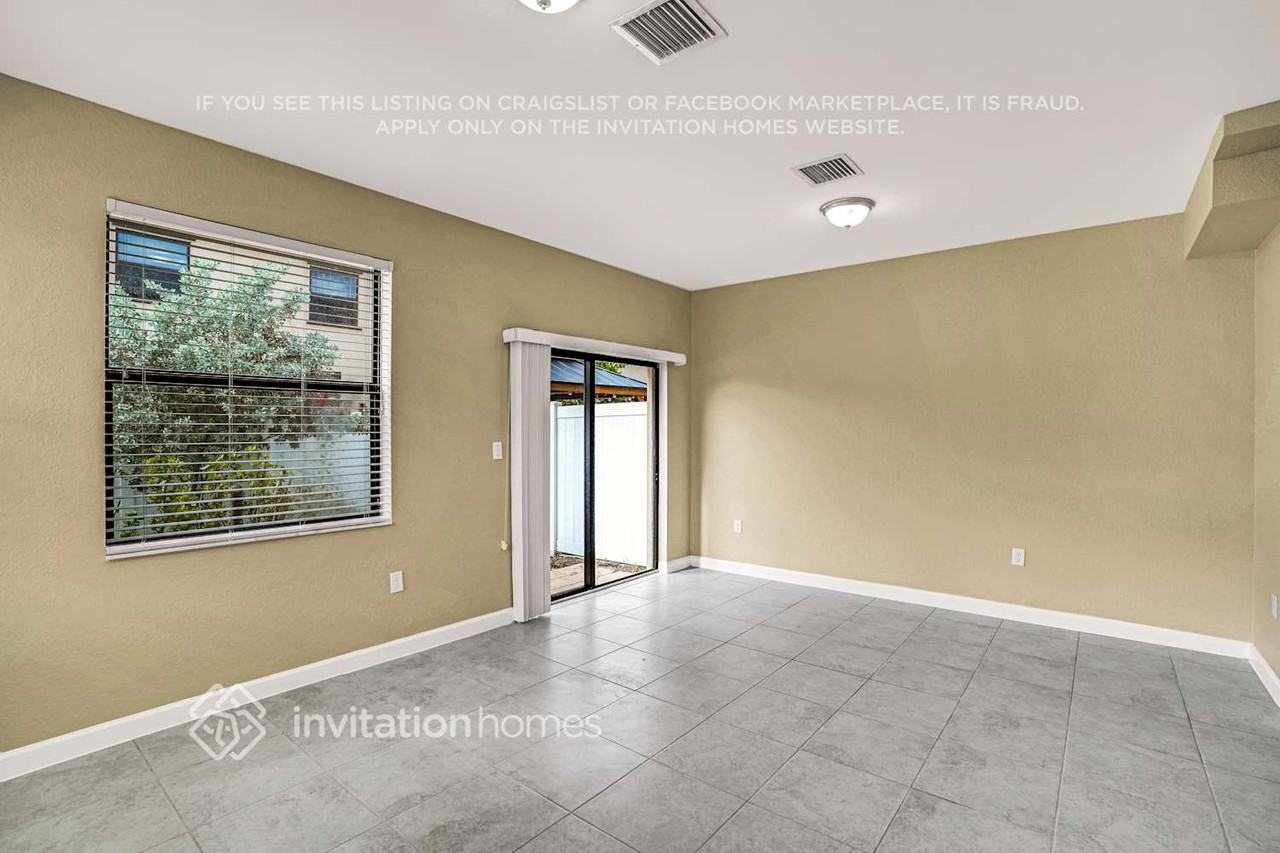 10466 Wway - Photo 3 of 20