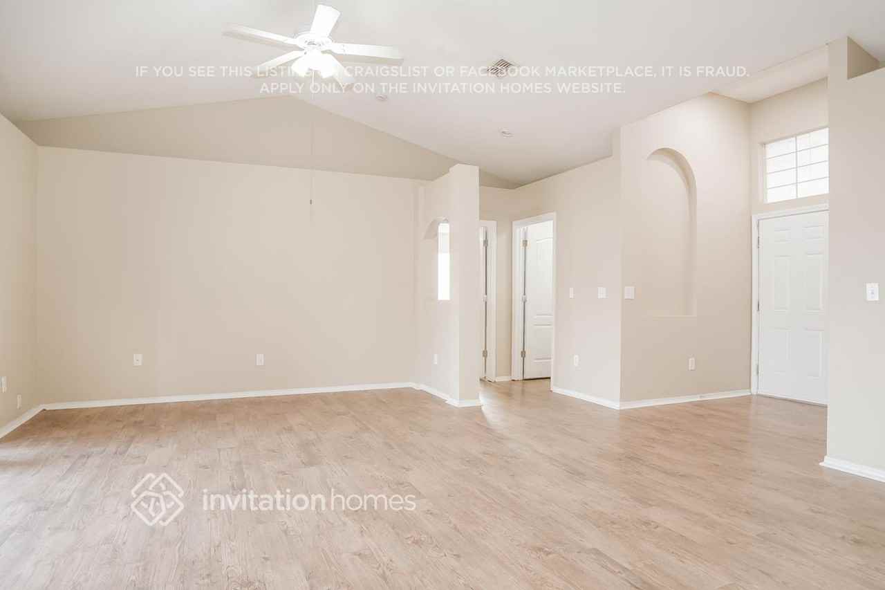 749 Terranova Ln - Photo 3 of 17