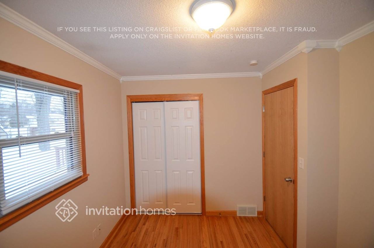 707 Keniston St N - Photo 7 of 10