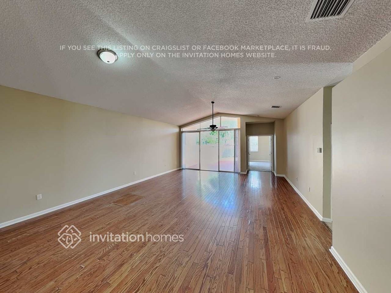 6119 Oak Bluff Way - Photo 5 of 18