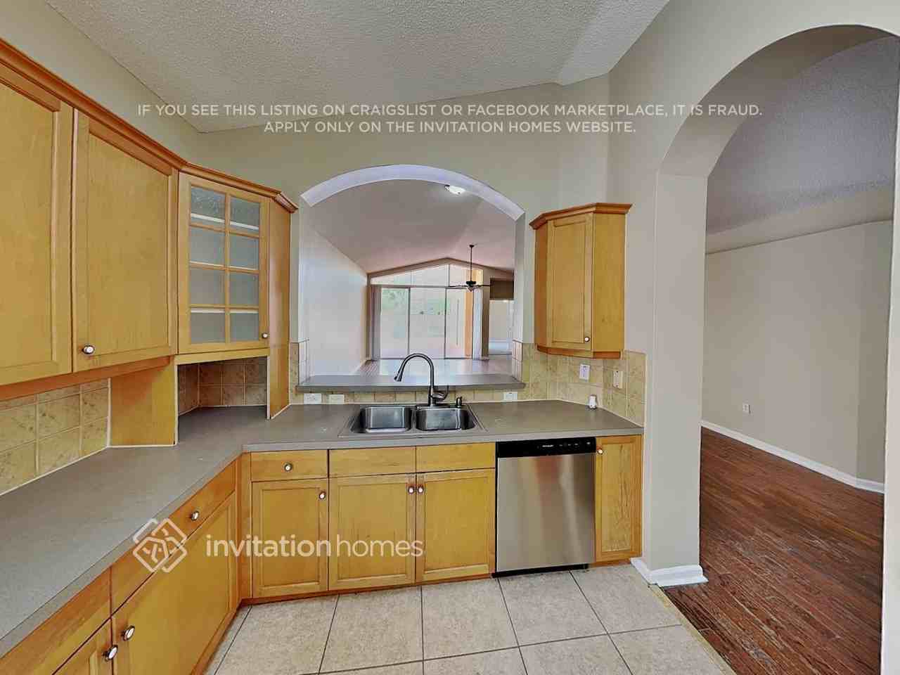 6119 Oak Bluff Way - Photo 6 of 18