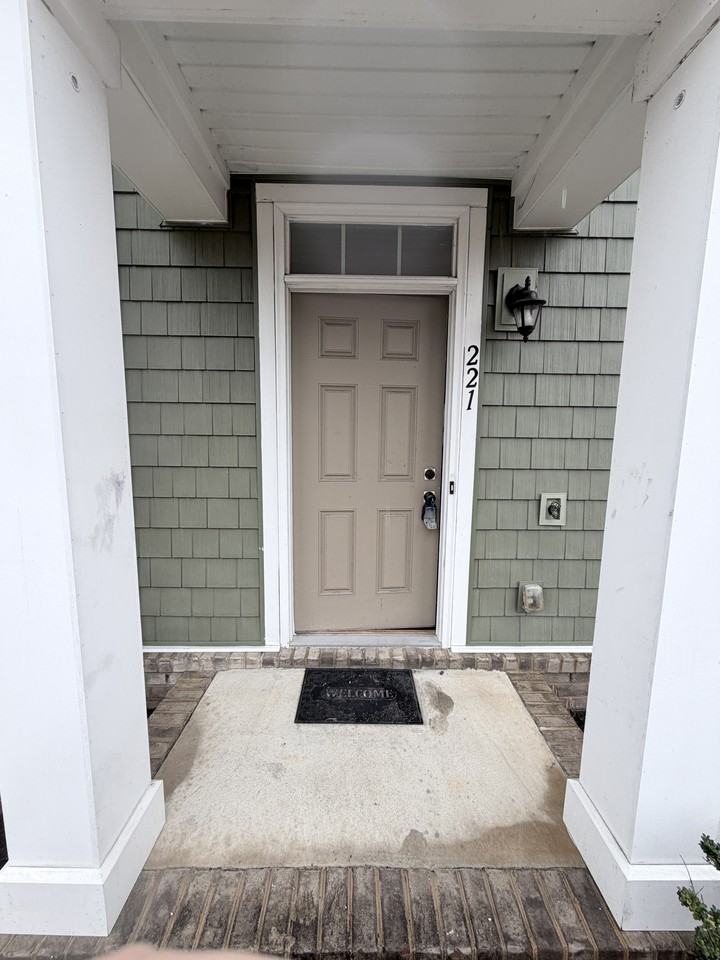 221 Brittlebrush Dr #1 - Photo 2 of 17