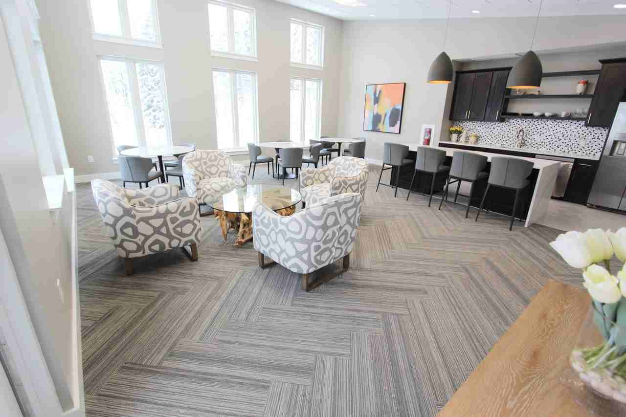 464D Mcknight Cir #D464 - Photo 7 of 9