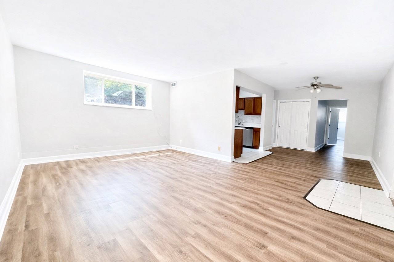 206B Mcknight Cir #B206 - Photo 3 of 14