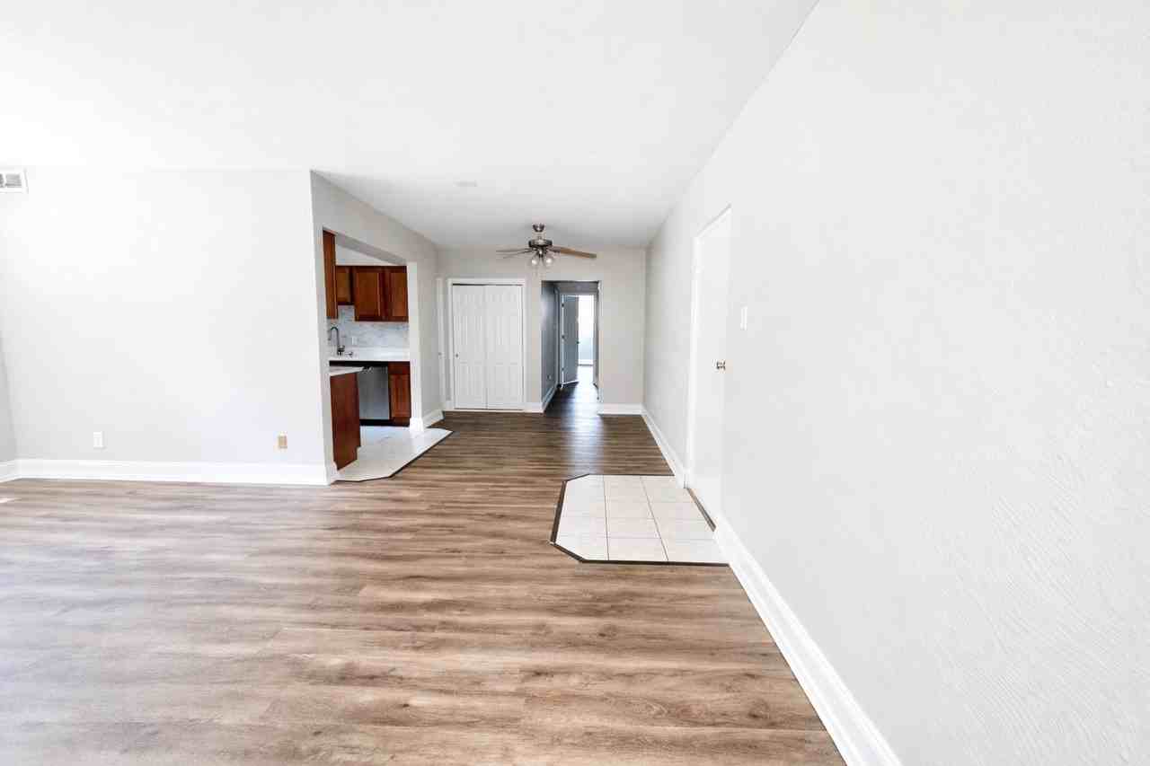 206B Mcknight Cir #B206 - Photo 4 of 14