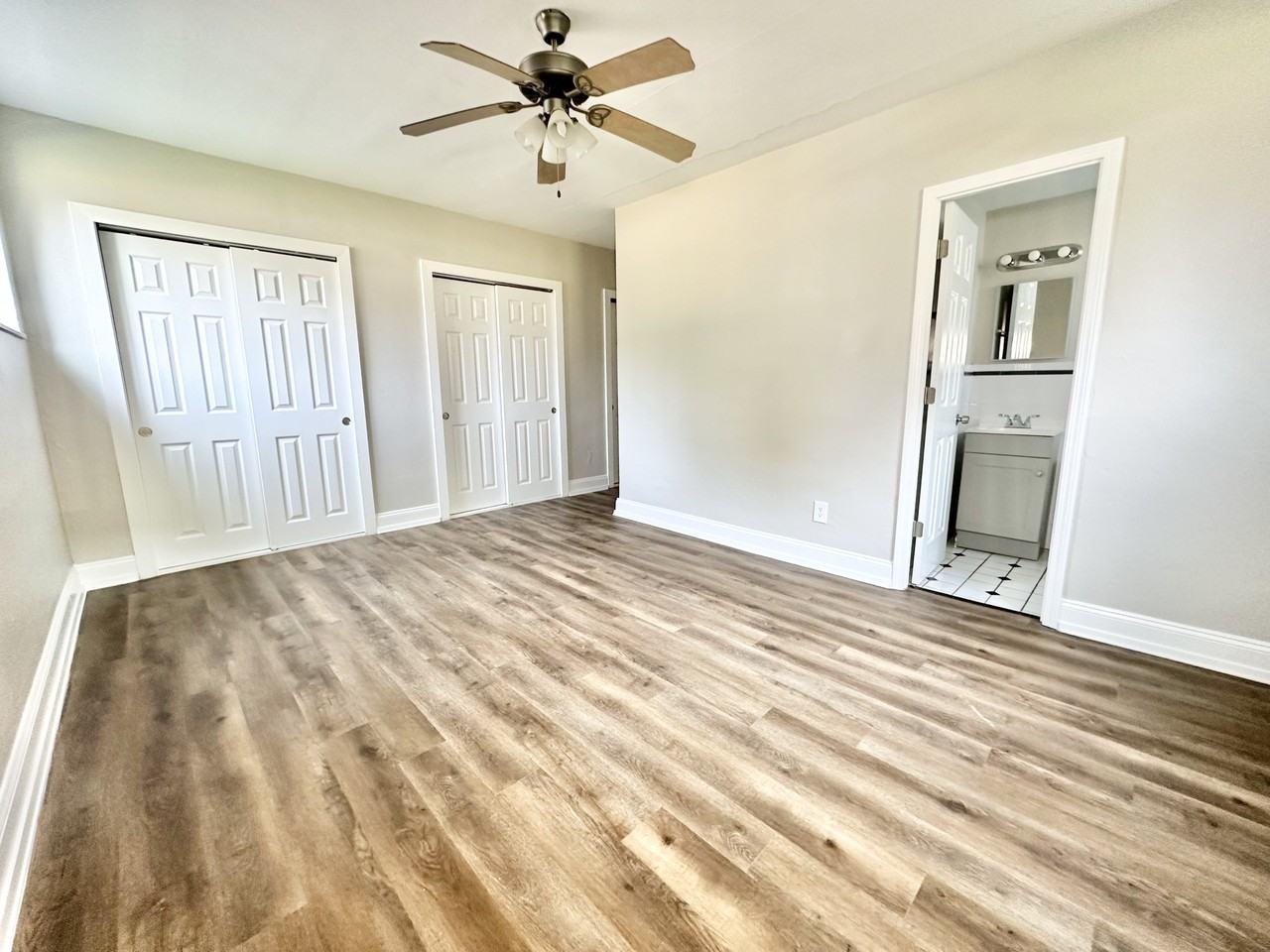 206B Mcknight Cir #B206 - Photo 2 of 14