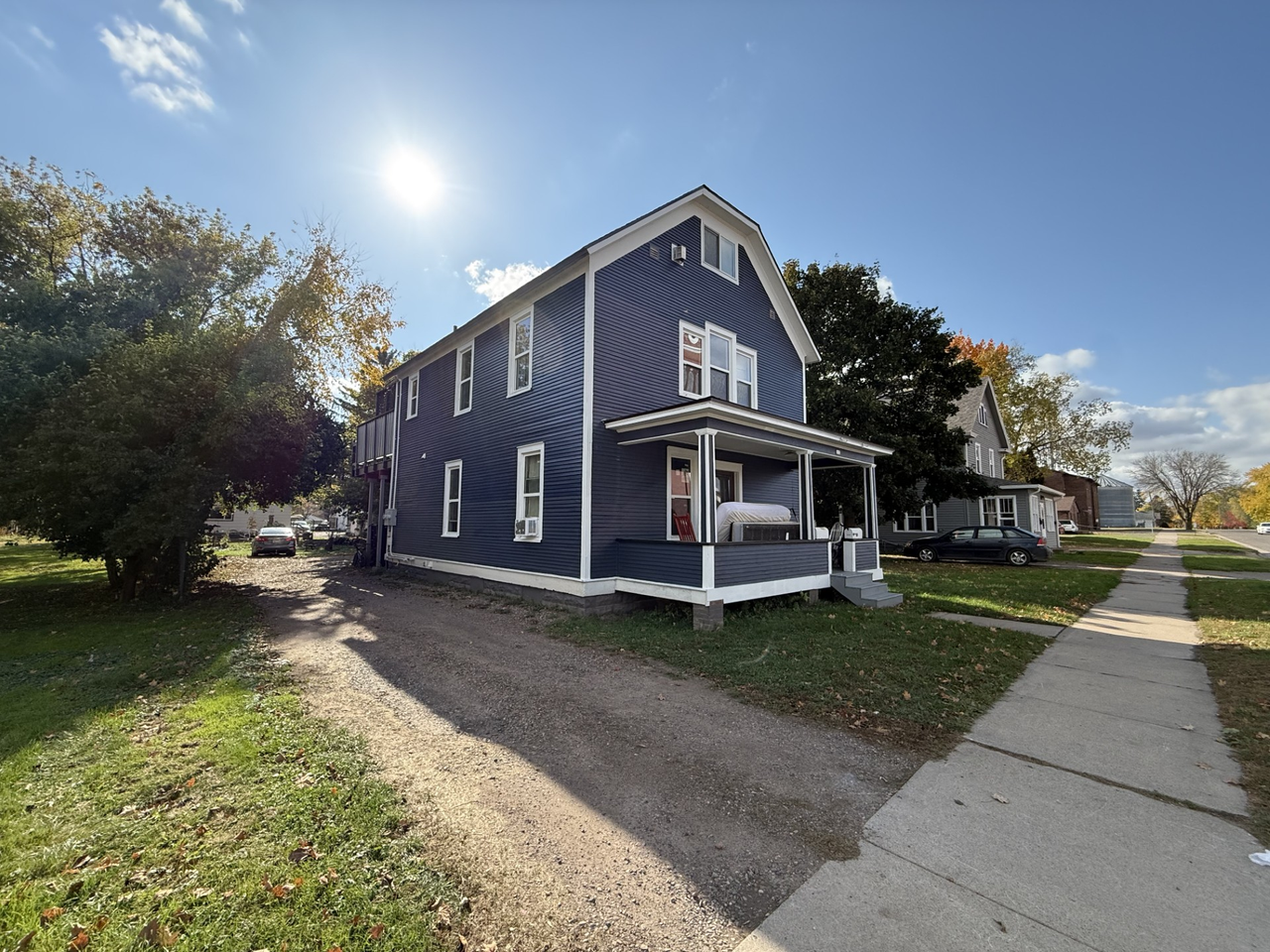 112 W Marshall St - Photo 2 of 12