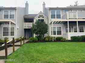 462 Magnolia Ct - Photo 1 of 1