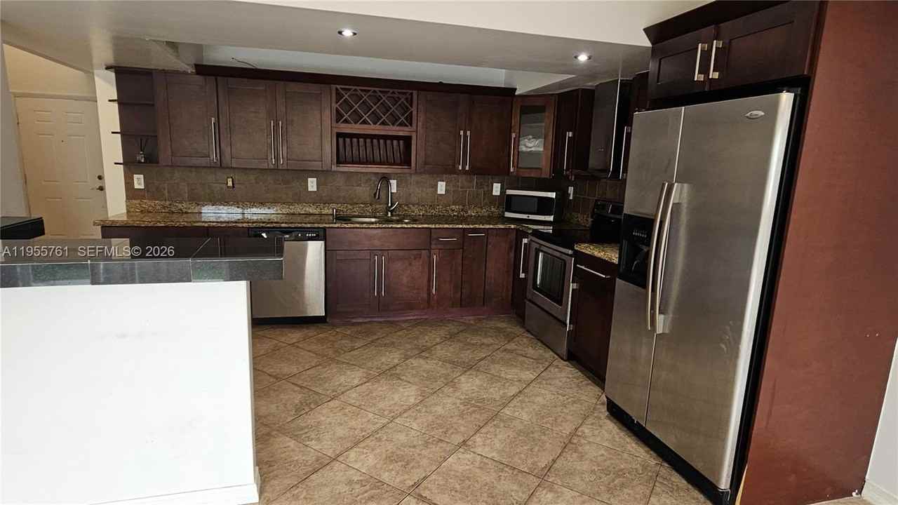 20814 San Simeon Way #108 - Photo 4 of 31