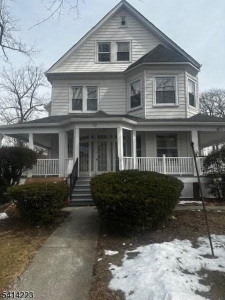 12 Hawthorne Ave