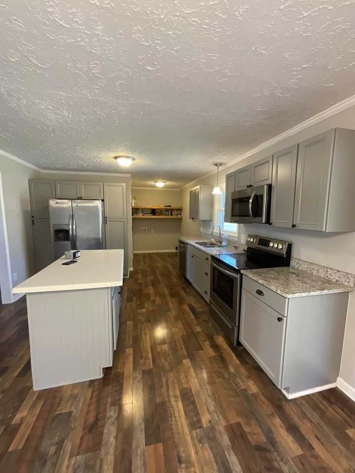 301 Richard St #1 - Photo 3 of 9