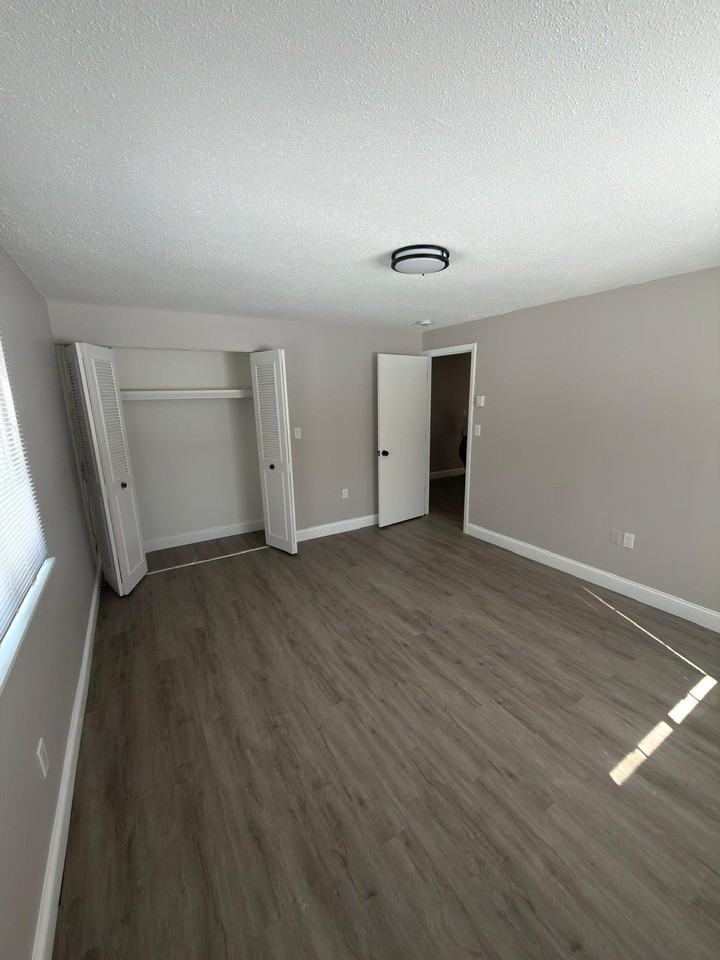 10 Dongary Rd #10-3 - Photo 5 of 12