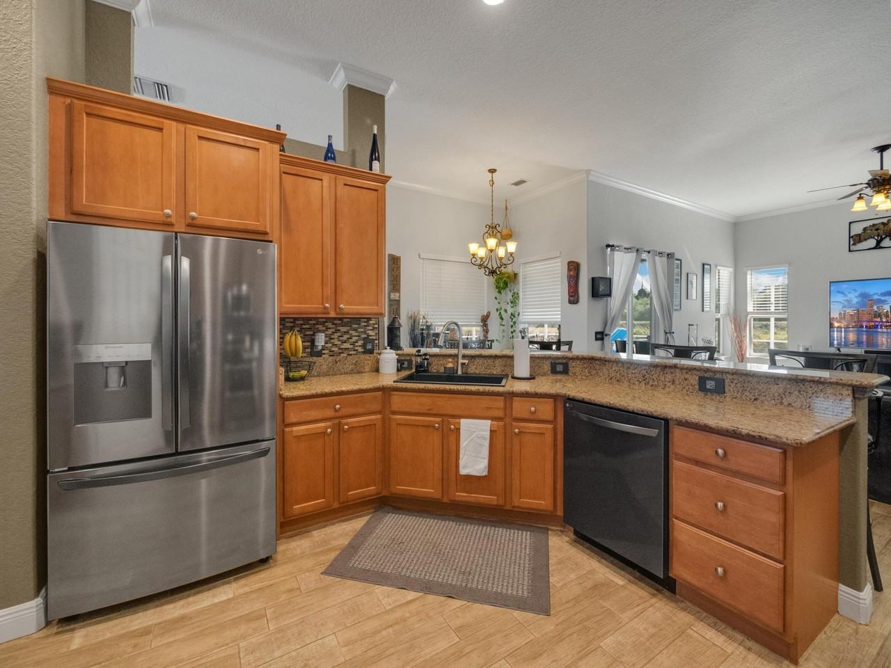 1062 Sw Abbot Ave - Photo 6 of 23