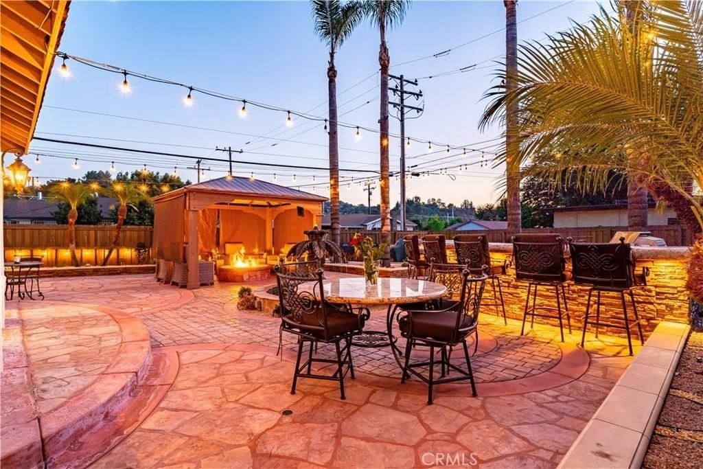 441 S Valley Center Ave - Photo 6 of 11