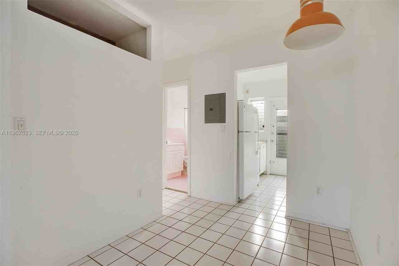 835 Meridian Ave #3 - Photo 4 of 20