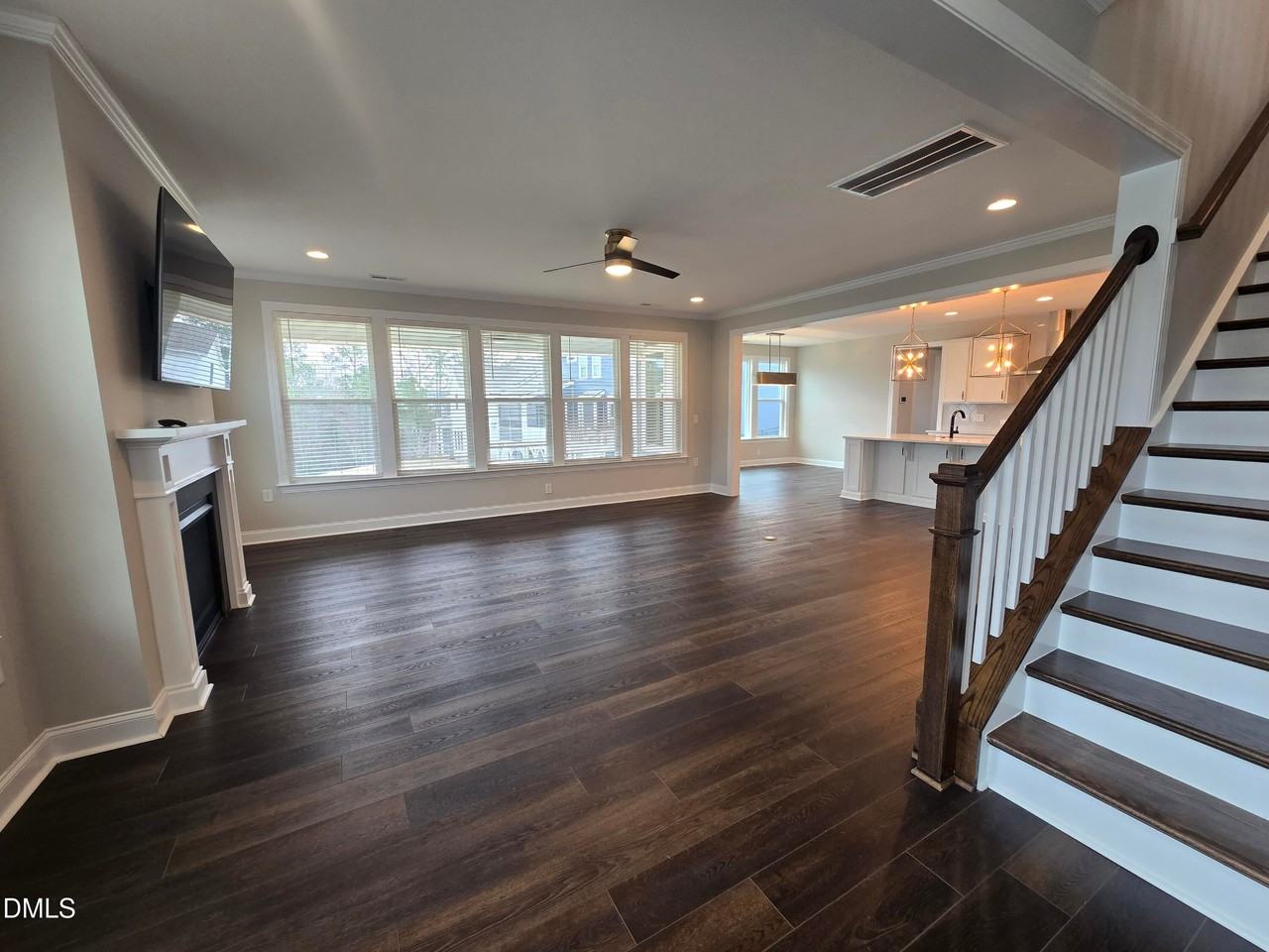 105 Sweetbriar Rose Ct - Photo 4 of 28