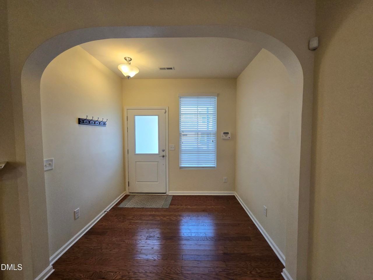 4 Dinara Dr - Photo 2 of 18