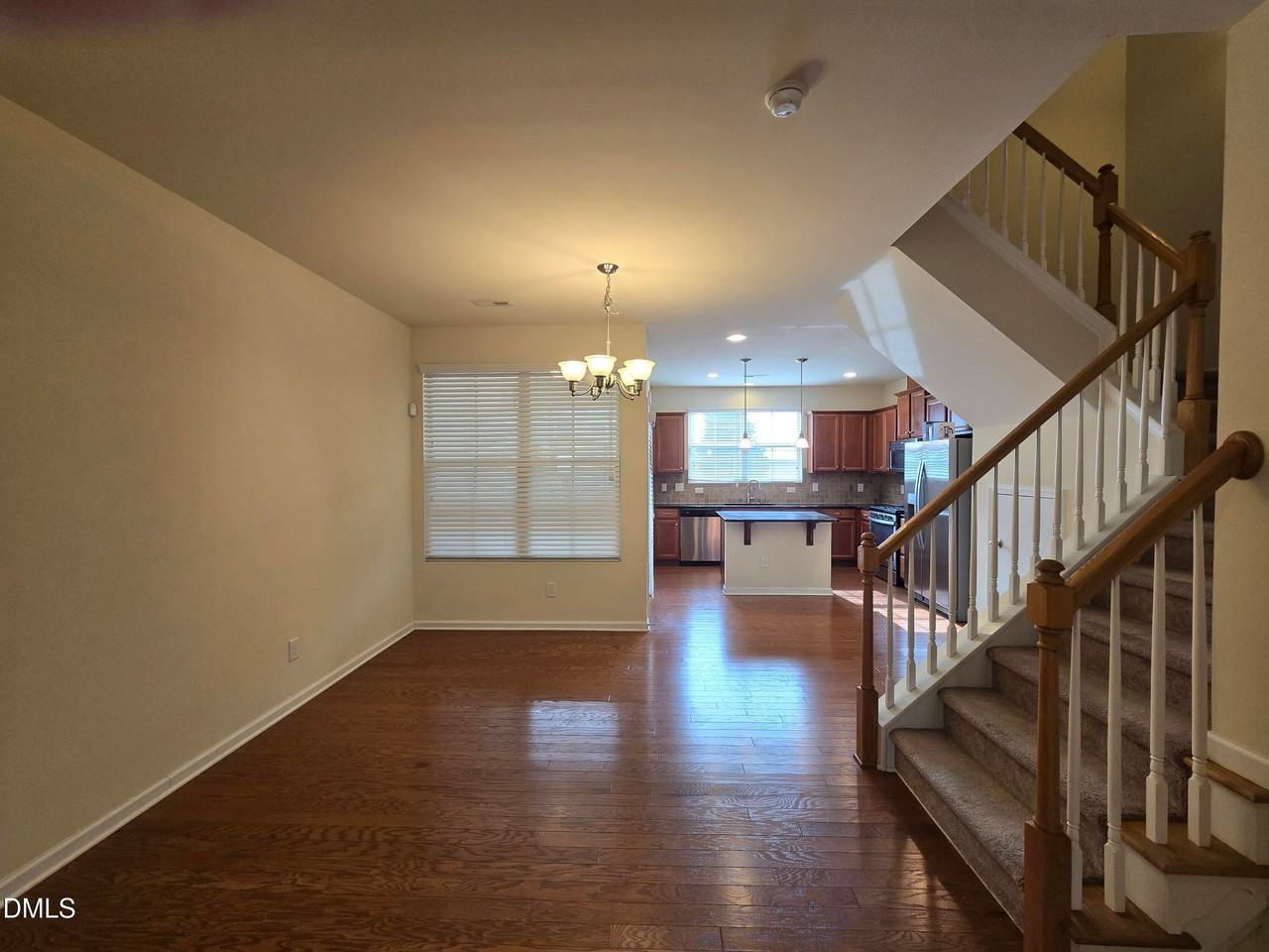 4 Dinara Dr - Photo 3 of 18