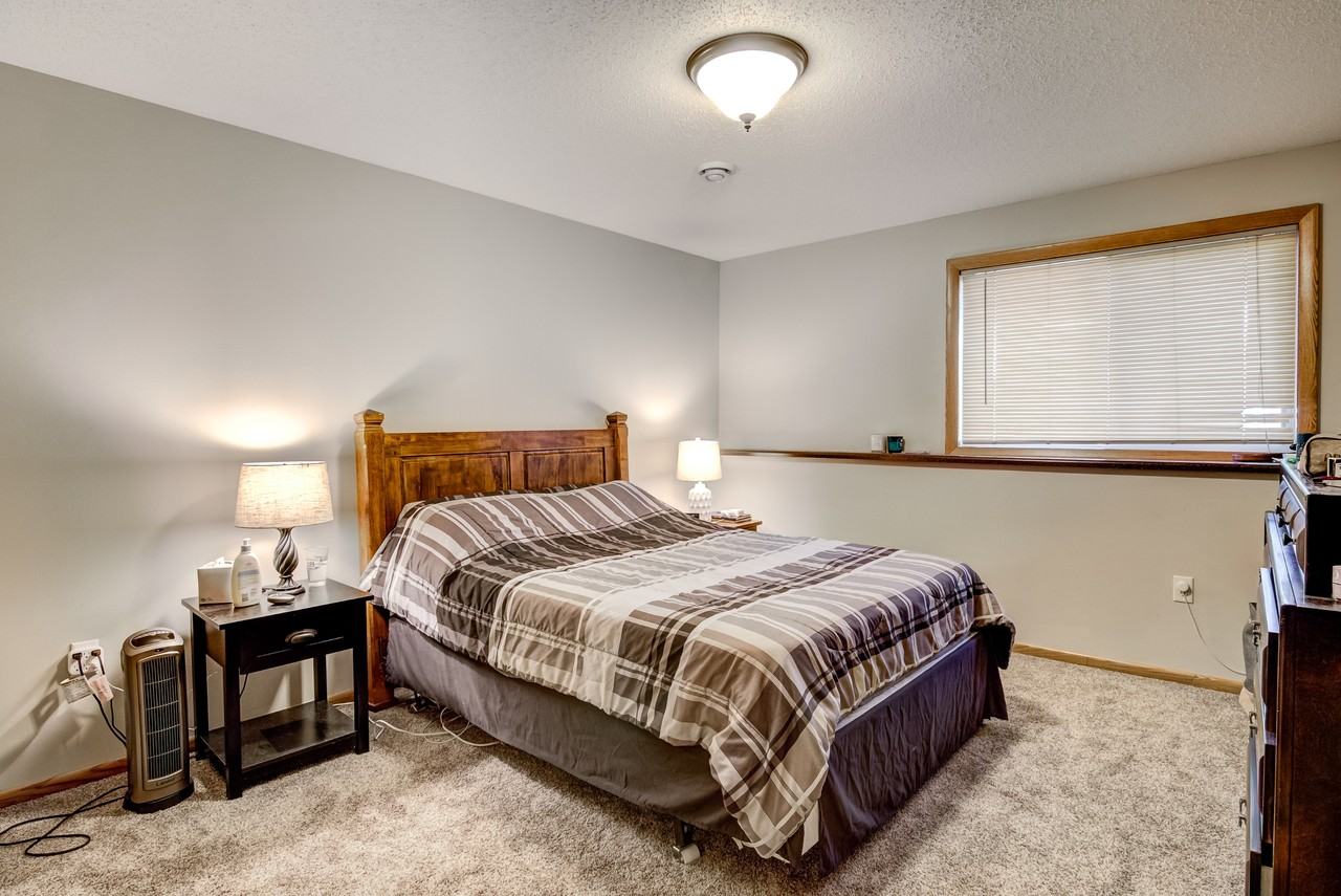 1909 Southridge Ave #2 - Photo 2 of 12