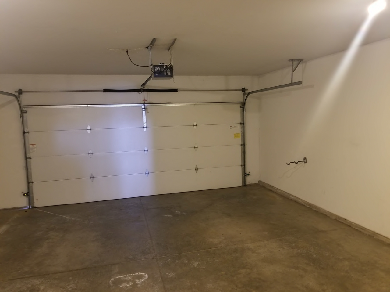 1909 Southridge Ave #2 - Photo 4 of 12