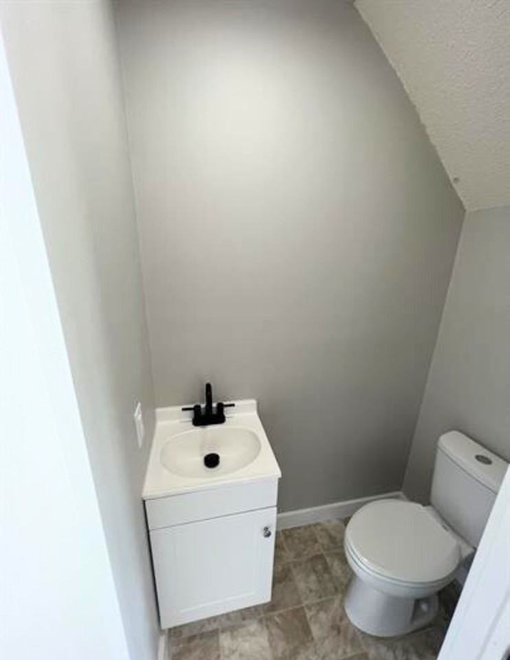 175 Bell Court Dr #7 - Photo 4 of 7