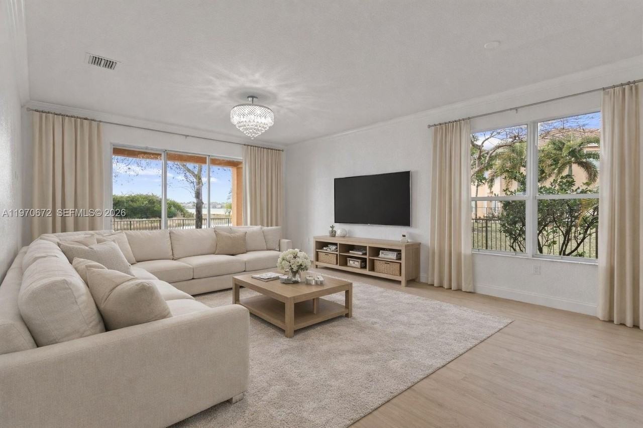 4116 Sw 179th Way #0 - Photo 5 of 43