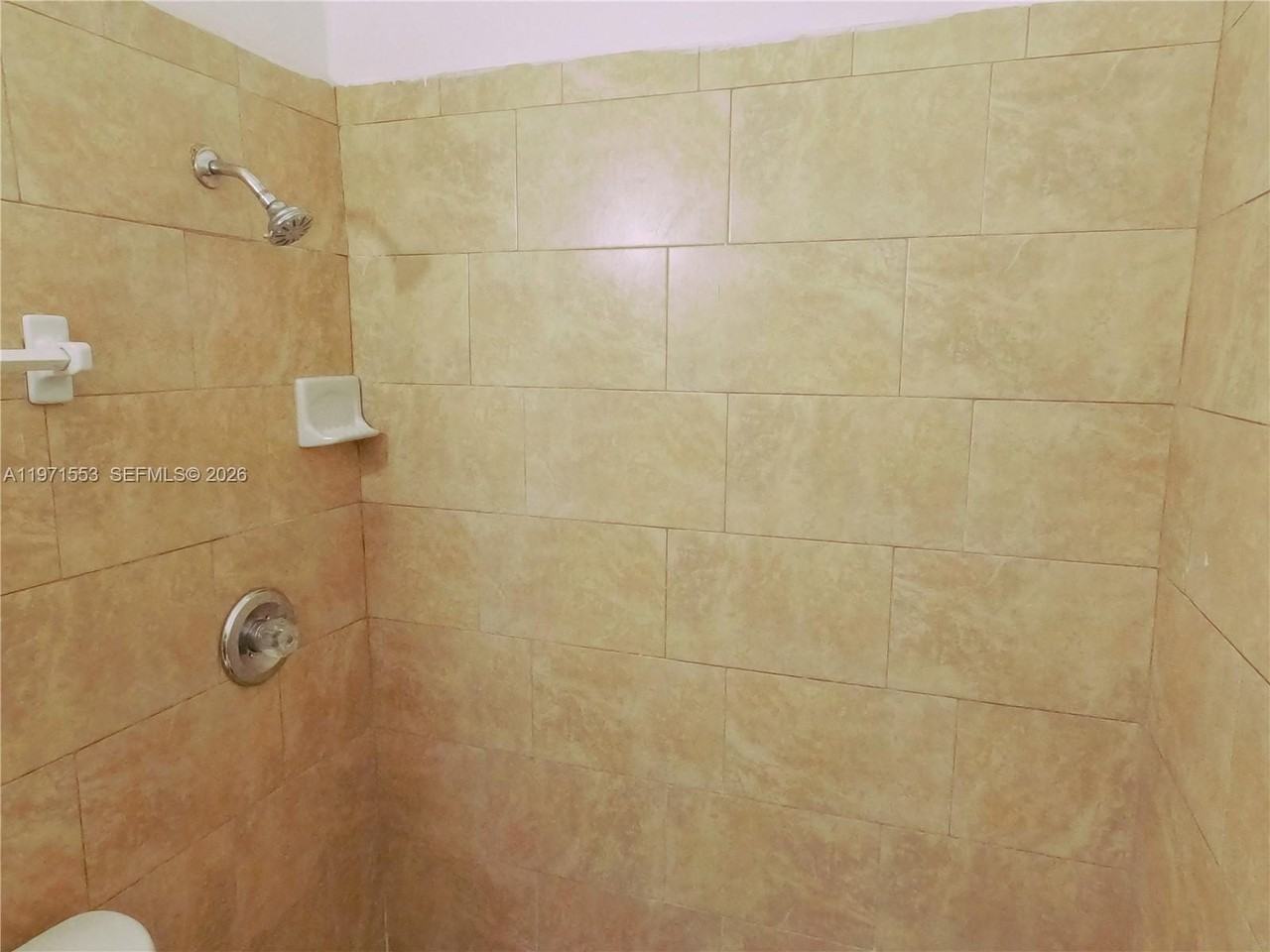 1120 Nw 64th St - Photo 5 of 7